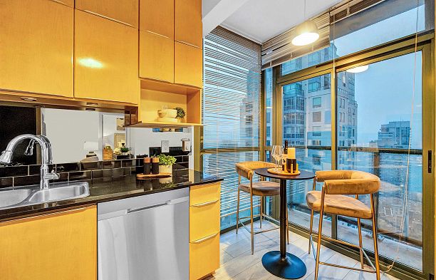 2507 1239 W Georgia Street Coal Harbour