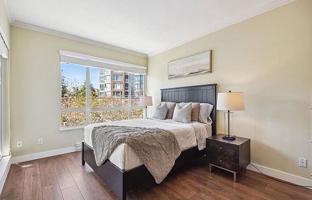 216 5735 Hampton Place University VW