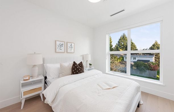 1493 W 52nd Avenue South Granville