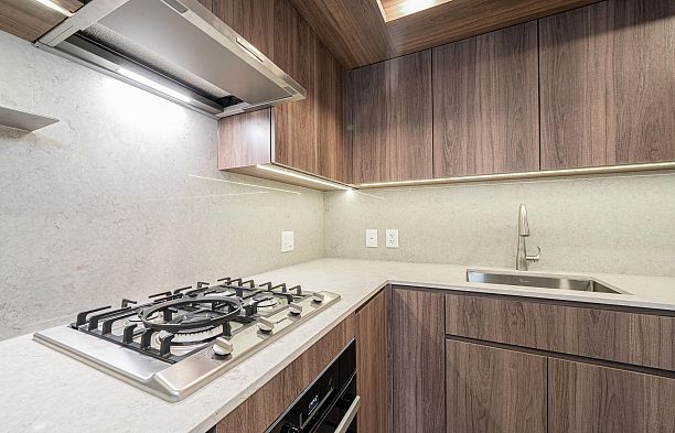 213 5212 Cambie Street Cambie