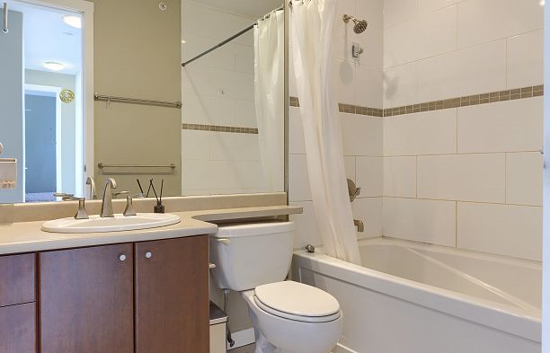 31 1863 Wesbrook Mall University VW