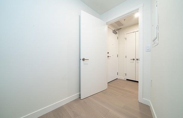 213 5212 Cambie Street Cambie