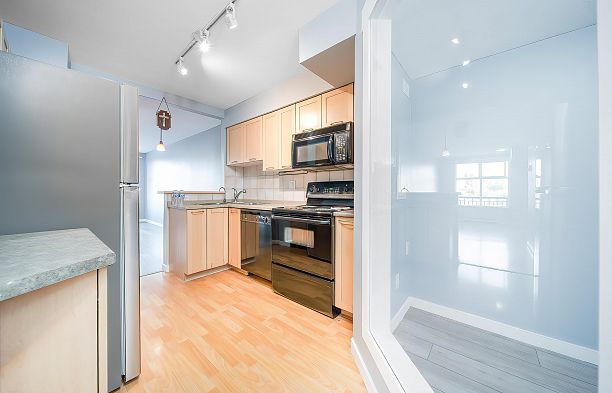 312 1503 West 65th Avenue S.W. Marine