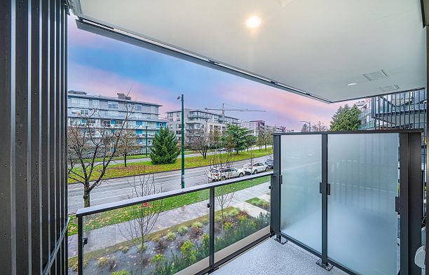 213 5212 Cambie Street Cambie