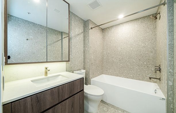 213 5212 Cambie Street Cambie