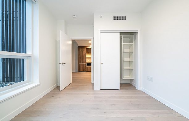 213 5212 Cambie Street Cambie