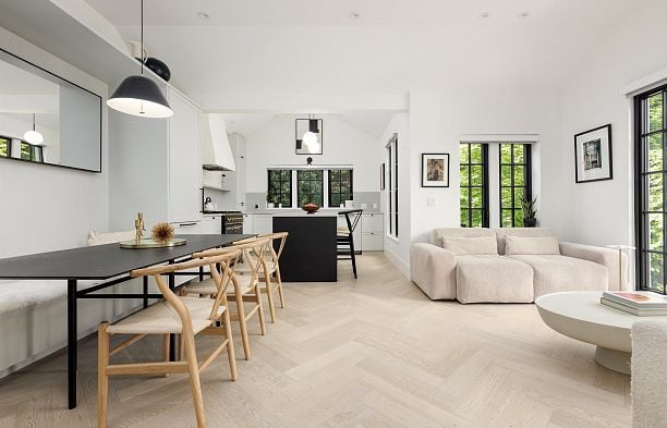 2502 W 33rd Avenue MacKenzie Heights