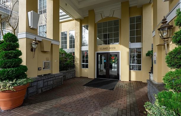 104 5835 Hampton Place University VW