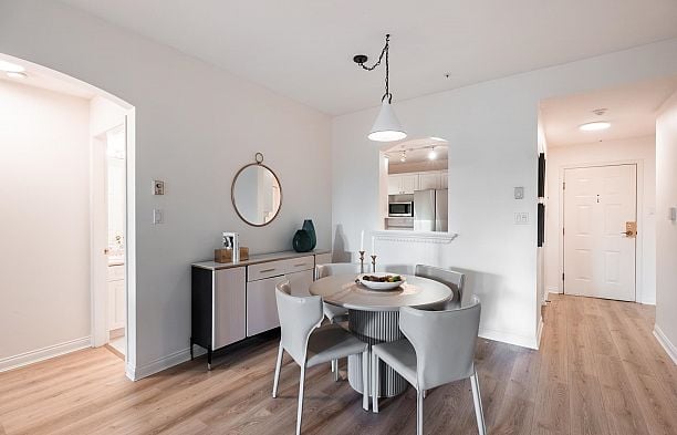 104 5835 Hampton Place University VW