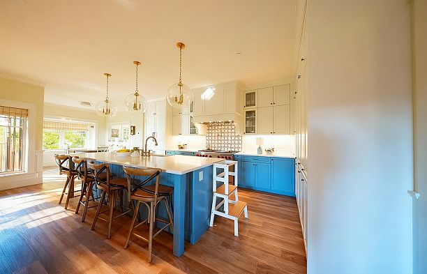 5281 Dunbar Street Dunbar