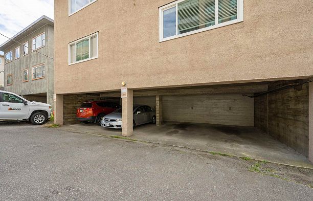 8 1235 W 10th Avenue Fairview VW