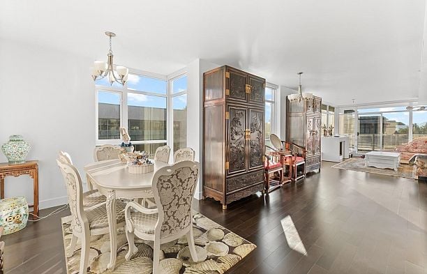 502 6080 Iona Drive University VW