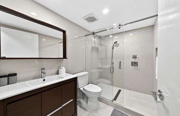 1202 188 Keefer Place Downtown VW