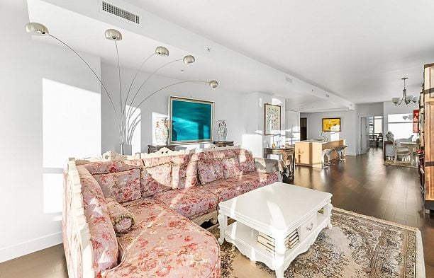 502 6080 Iona Drive University VW