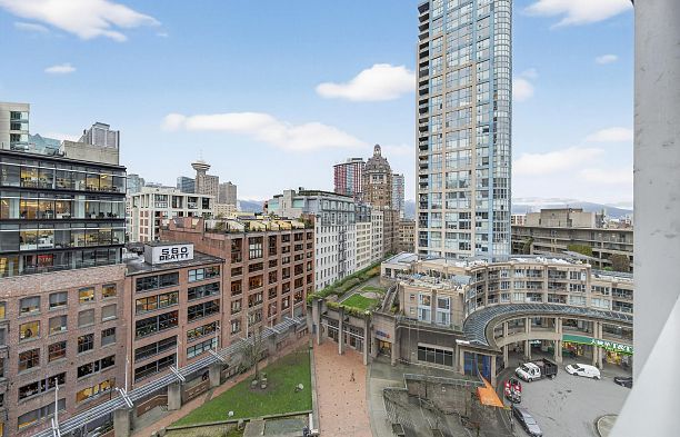 1202 188 Keefer Place Downtown VW