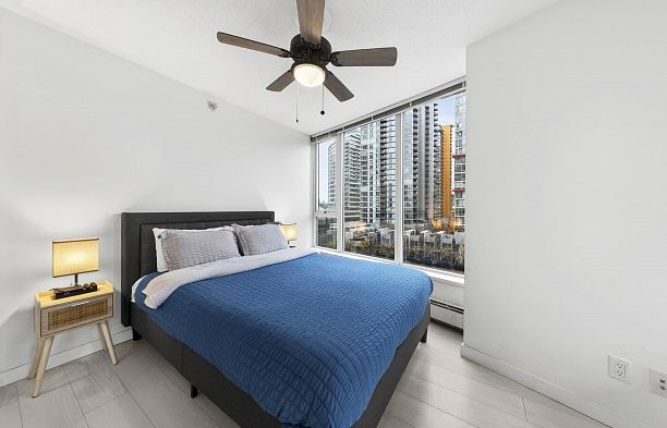 1202 188 Keefer Place Downtown VW