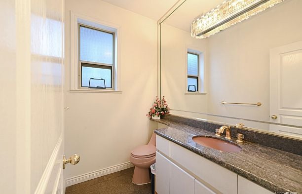 2908 W 30th Avenue MacKenzie Heights