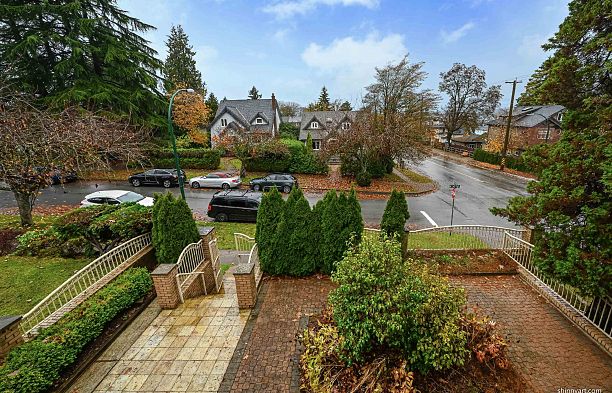 2908 W 30th Avenue MacKenzie Heights