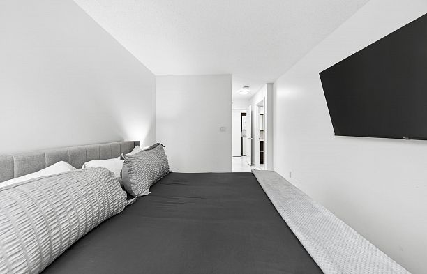 1202 188 Keefer Place Downtown VW