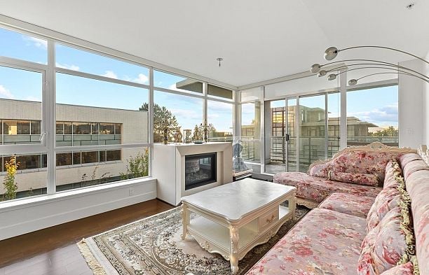 502 6080 Iona Drive University VW