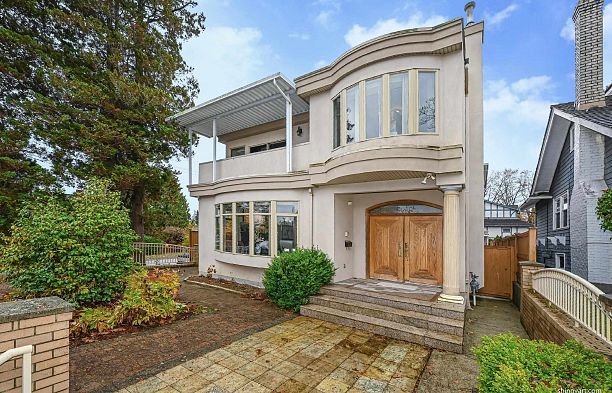 2908 W 30th Avenue MacKenzie Heights