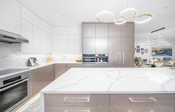 1 4085 W 41st Avenue Dunbar