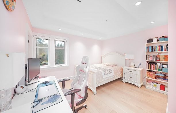 1 4085 W 41st Avenue Dunbar