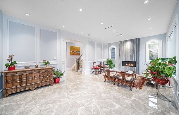 1 4085 W 41st Avenue Dunbar