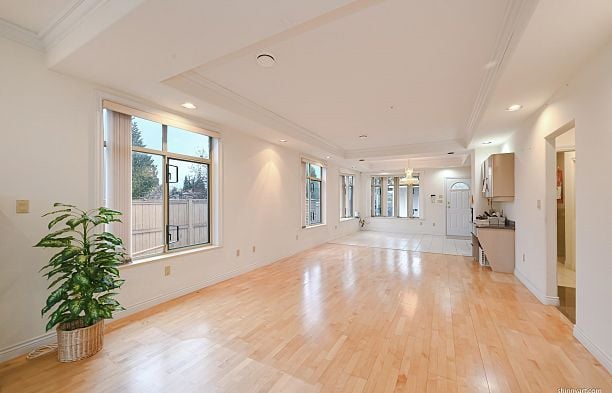 2908 W 30th Avenue MacKenzie Heights