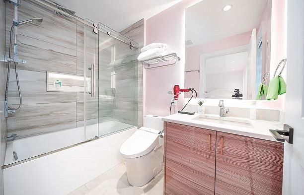 1 4085 W 41st Avenue Dunbar