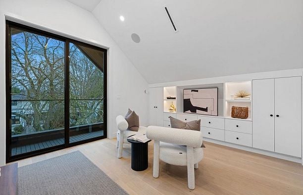 1 2846 W 12 Avenue Kitsilano