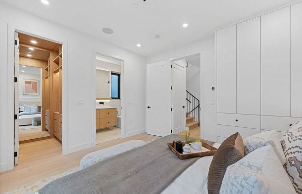 1 2846 W 12 Avenue Kitsilano