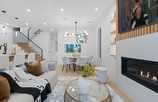 1 2846 W 12 Avenue Kitsilano