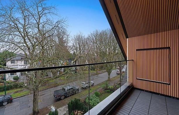 1 2846 W 12 Avenue Kitsilano