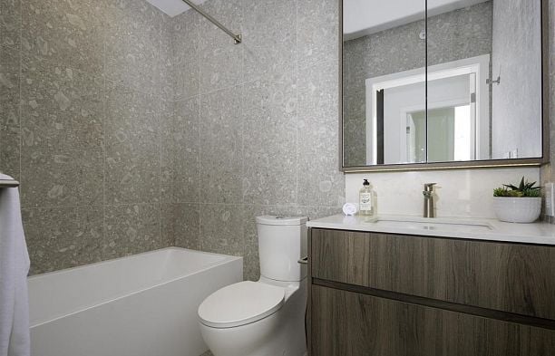 607 5212 Cambie Street Cambie