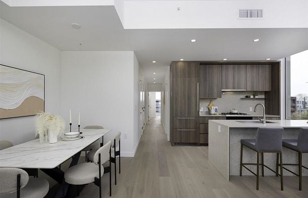 607 5212 Cambie Street Cambie