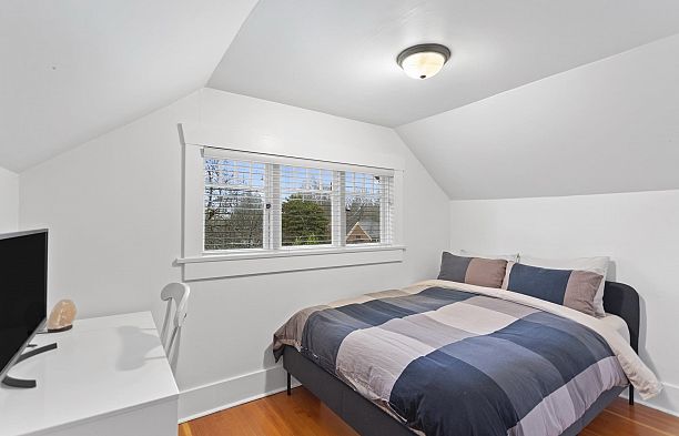 3716 W 30th Avenue Dunbar