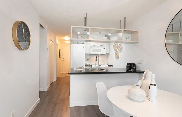 1205 1082 Seymour Street Downtown VW