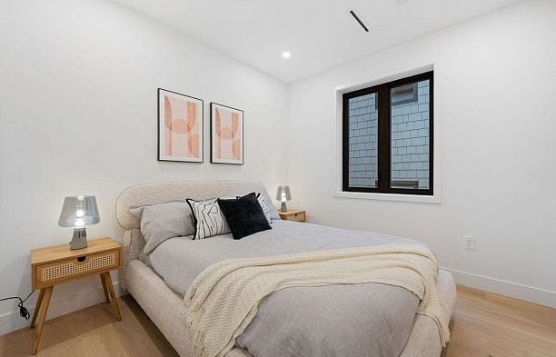 1 2846 W 12 Avenue Kitsilano