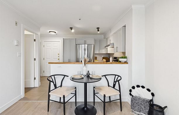 PH5 1503 W 66th Avenue S.W. Marine