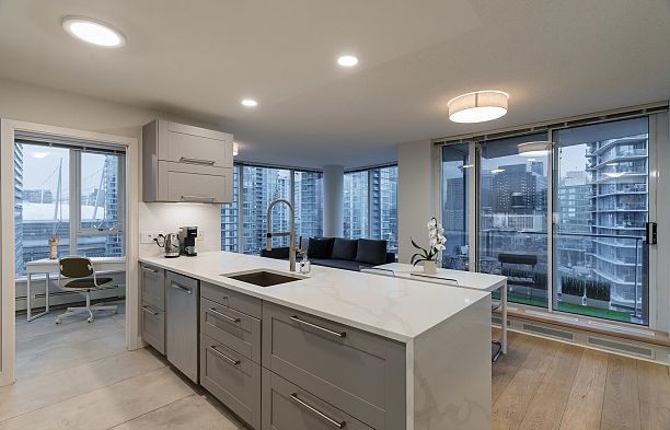 2107 689 Abbott Street Downtown VW