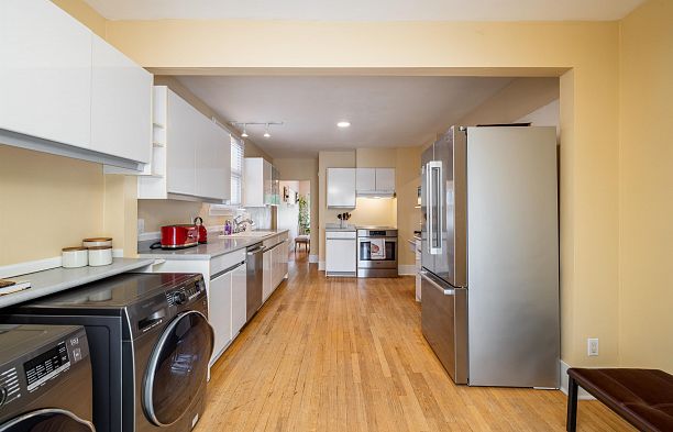 4343 11th Avenue Point Grey