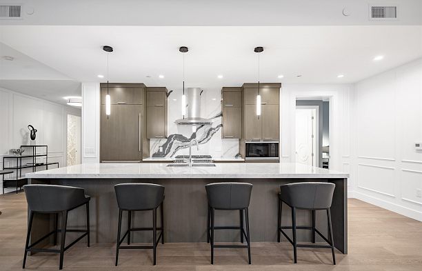 204 1009 Laurier Avenue Shaughnessy