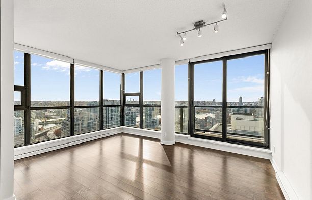 3403 909 MAINLAND STREET, Vancouver BC V6B 1T7 Yaletown