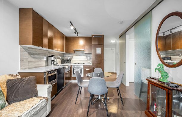 1602 535 Smithe Street Downtown VW