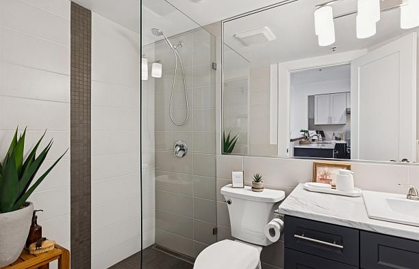 PH5 1503 W 66th Avenue S.W. Marine