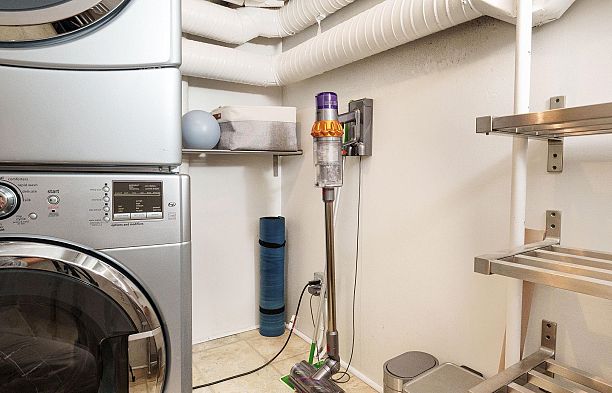 511 1529 W 6TH AVENUE, Vancouver BC V6J 1R1 False Creek