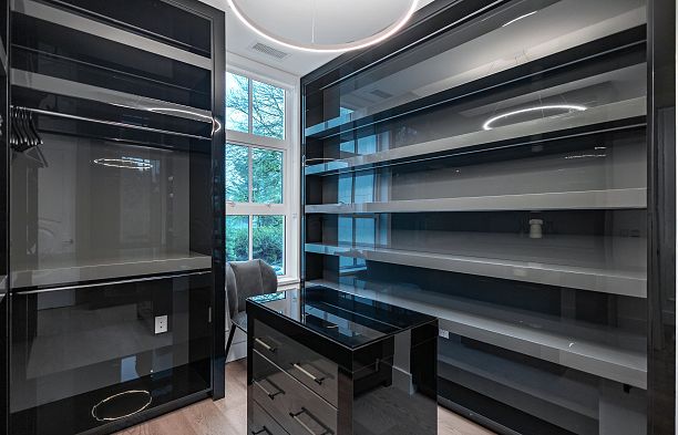 204 1009 Laurier Avenue Shaughnessy