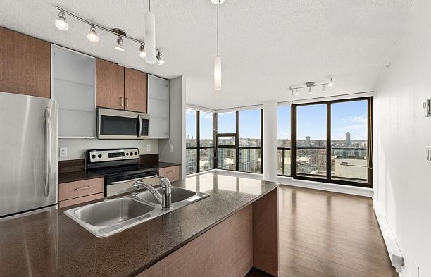 3403 909 MAINLAND STREET, Vancouver BC V6B 1T7 Yaletown