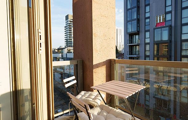 511 1529 W 6TH AVENUE, Vancouver BC V6J 1R1 False Creek